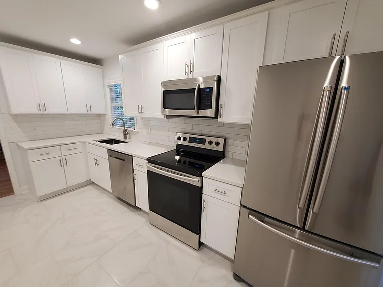508 Allen Rd NE — Photo 4