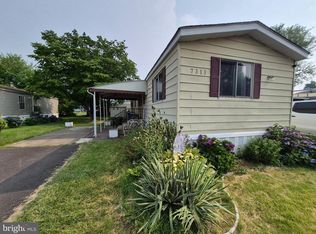 7313 Hansbury Dr, Morrisville, PA 19067