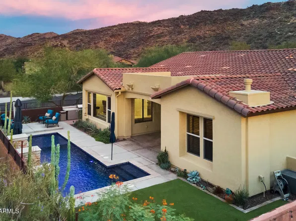 2334 E Samantha Way, Phoenix, AZ 85042