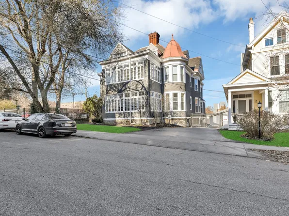 1104 Cross Ln APT 4, Cincinnati, OH 45206