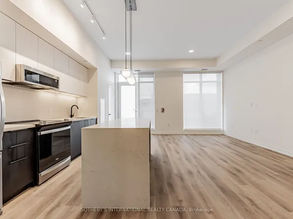 5 York Rd #Townhouse 104, Toronto, ON M2L 1H4