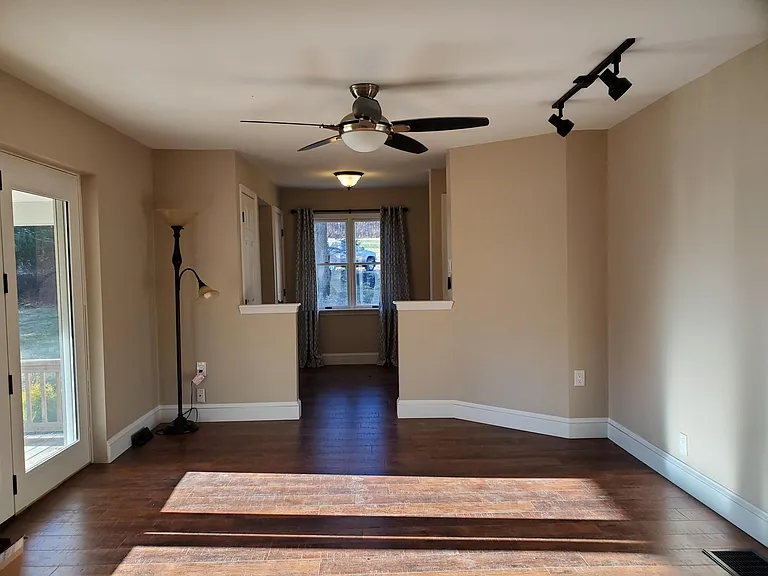 living/dining room