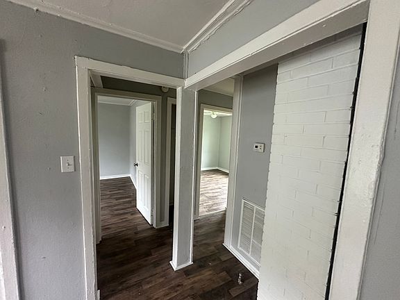 5th image of 65 Carver Cir