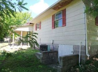 2148 W Mound St, Carthage, MO 64836