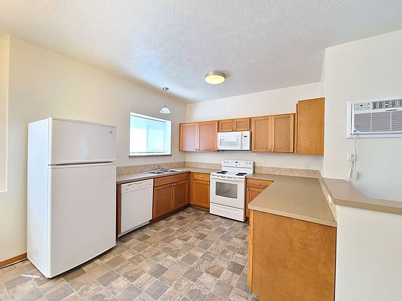 5th image of 6022 N Wiscomb St