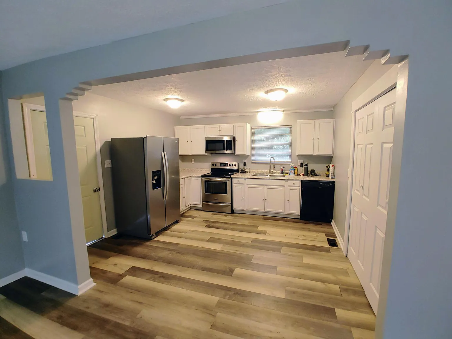 2 bed, 816 sqft, $1,800 — Photo 3