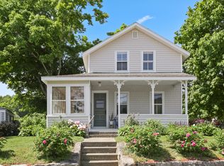 959 Stonington Rd, Pawcatuck, CT 06378