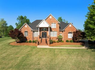 859 E Heathland Dr, Inman, SC 29349