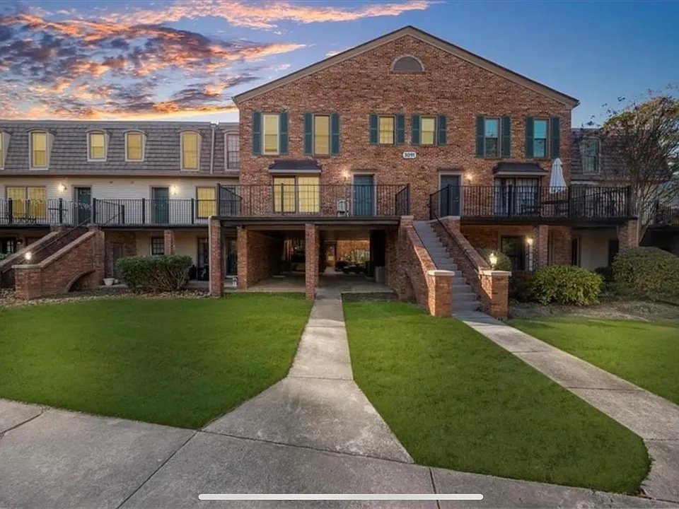 3091 Colonial Way #E4