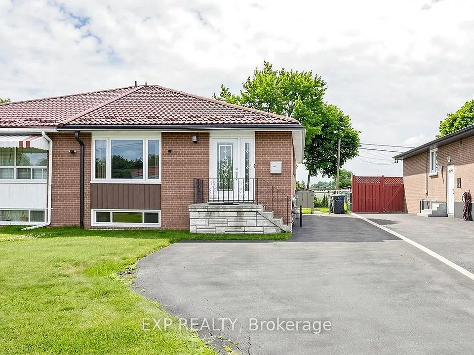 71 Addington Cres #MAIN
