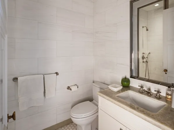 55 Central Park West image 14 of 23