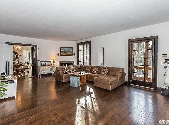 3rd image of 175 Gillette Ave