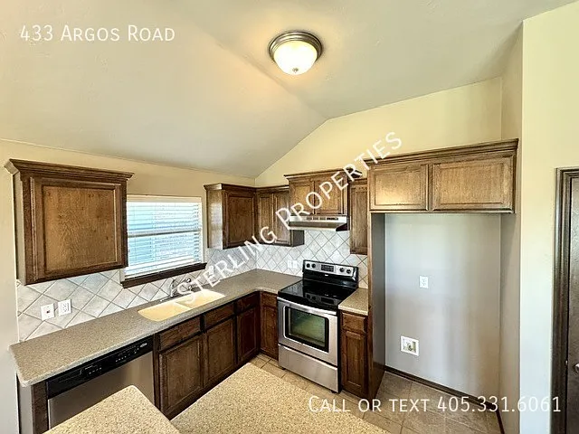 433 Argos Rd — Photo 22