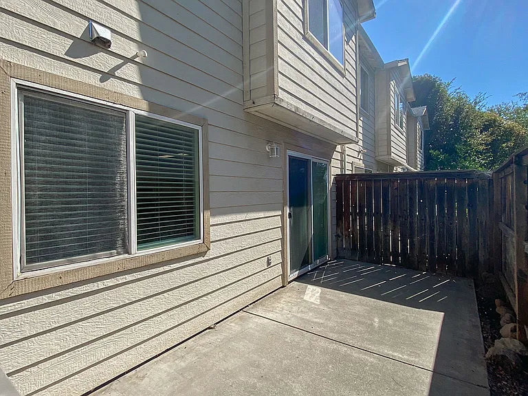 480 Posada Way — Photo 30