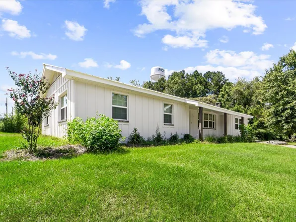 407 Rosewood Ter, Richton, MS 39476