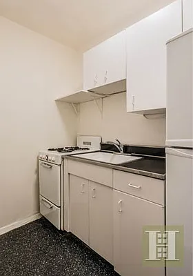 Sold by Halstead Real Estate | media 2