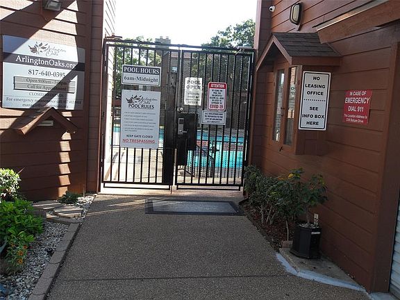 3rd image of 2301 Balsam Dr APT M201