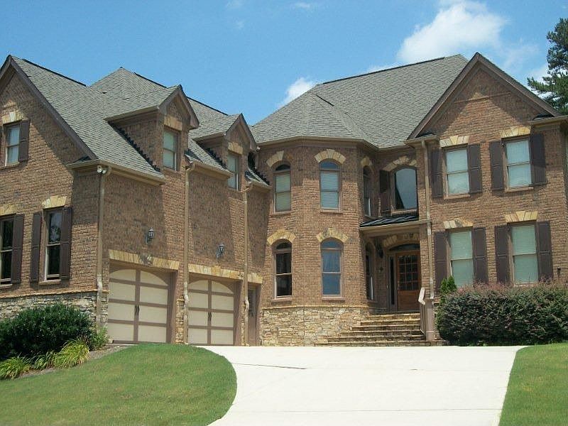 front view including driveway