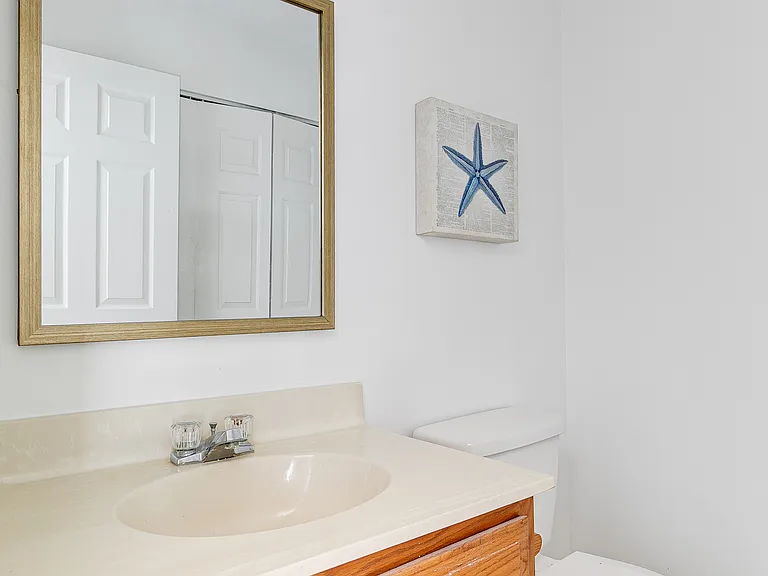 7826 Fitzgerald Ct — Photo 6
