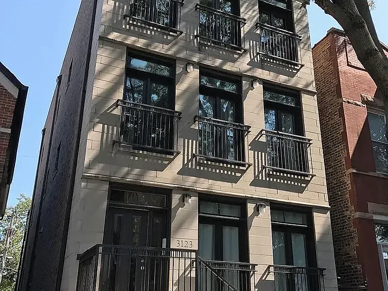 3123 S Wells St #B — Photo 1