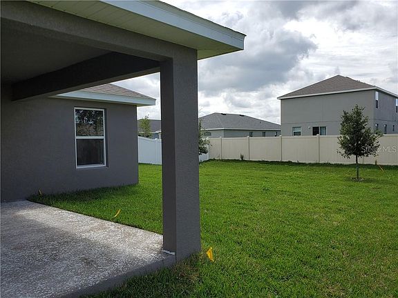 3rd image of 661 Meadow Pointe Dr