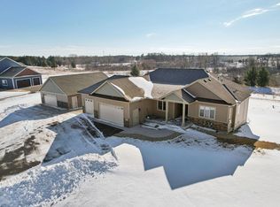 5399 389th Trl, North Branch, MN 55056