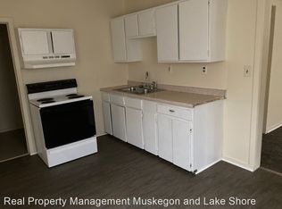 298 McLaughlin Ave APT B, Muskegon, MI 49442