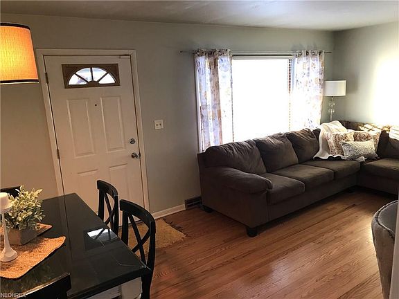 4th image of 561 Skylark Ave
