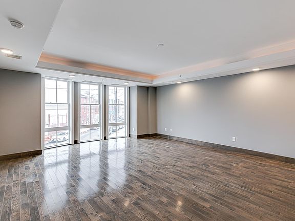 2nd image of 1518 Frankford Ave APT 2