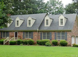 1079 Ridge Dr, Clayton, NC 27520