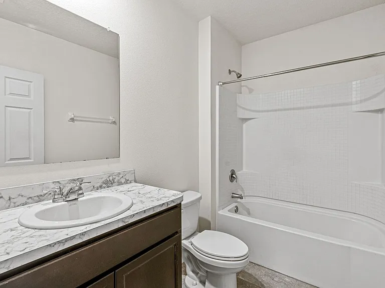 465 Sorrento Dr — Photo 28