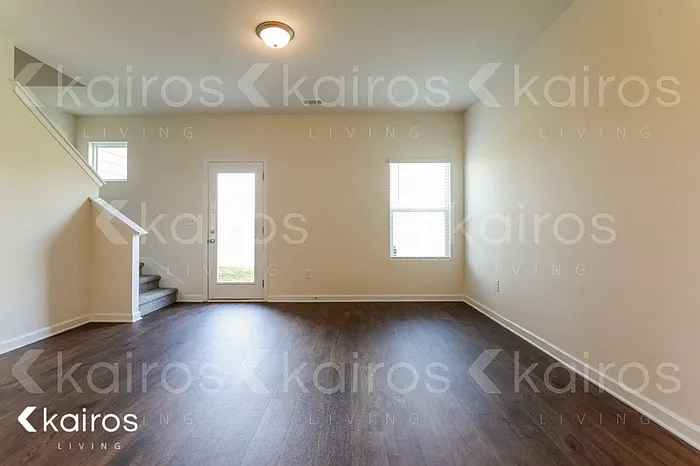 202 Long Island Dr SW — Photo 2