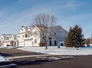 8991 Sawgrass Gln, Maple Grove, MN 55311