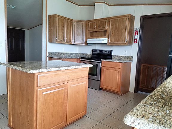 4th image of 1057 County Road 697