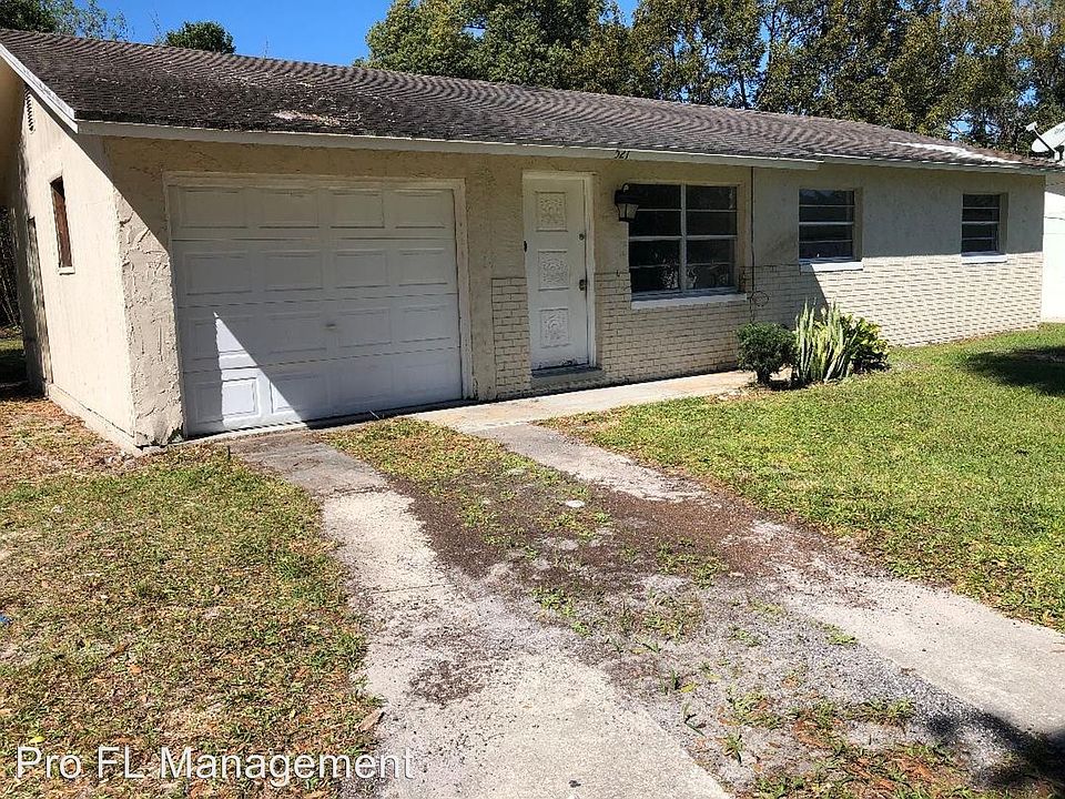 1st image of 521 Park Dr