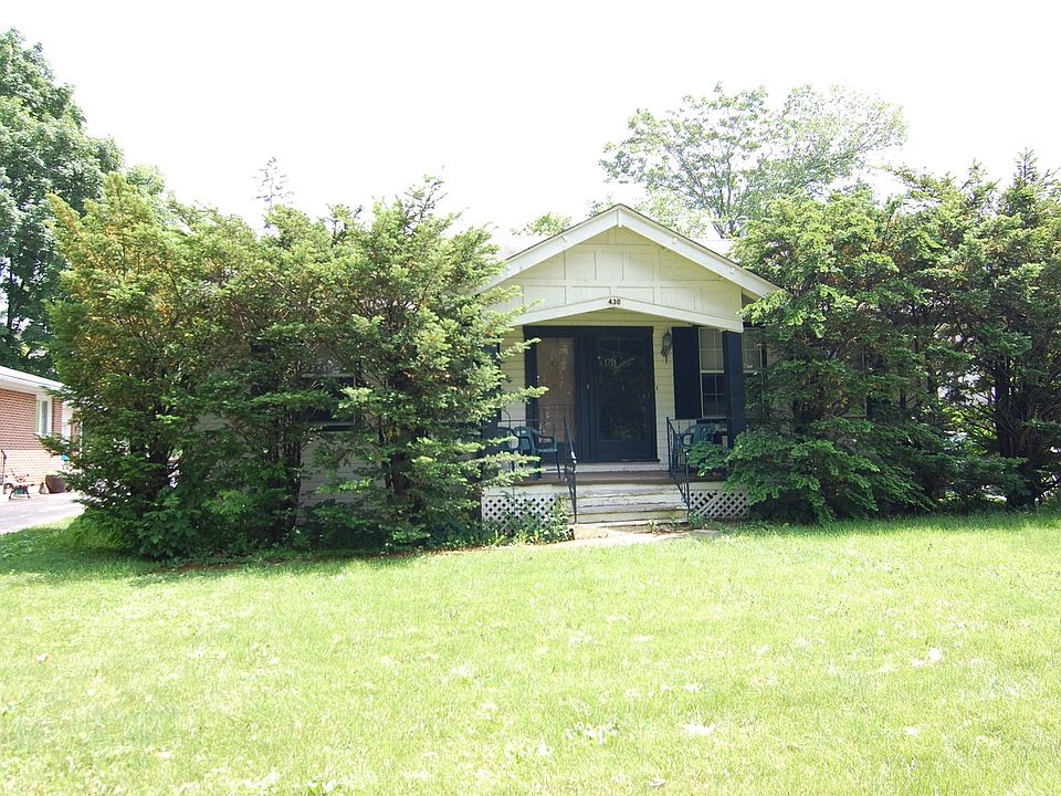 1st image of 430 Lake Shore Blvd
