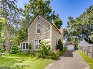 1006 Pine St W, Stillwater, MN 55082
