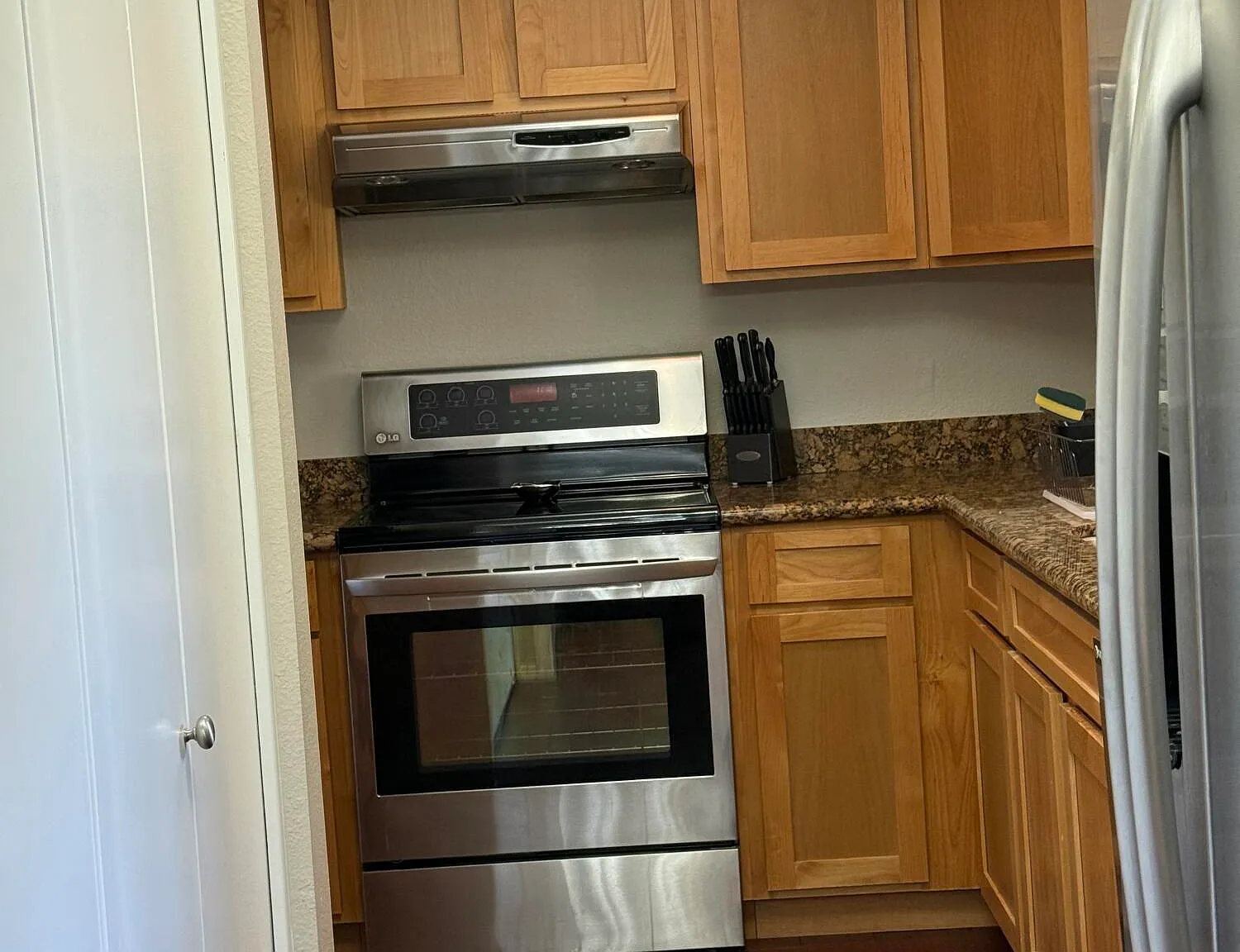 2 bed, 3.0 bath, 1792 sqft, $1,850 — Photo 3