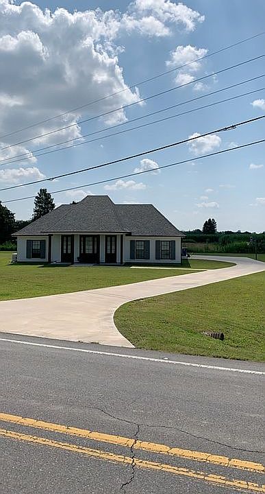 1st image of 607 Brule Guillot Rd