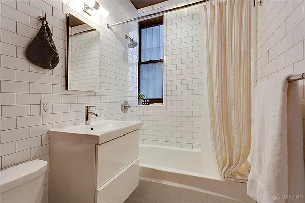 Rented by Oxford Property Group | media 28