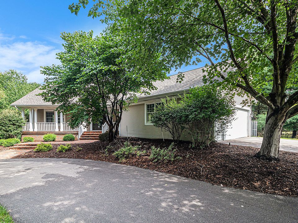 7895 Lena Rose Ln SE, Ada, MI 49301 Zillow