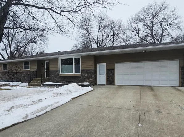 1603 N State St, Aberdeen, SD 57401