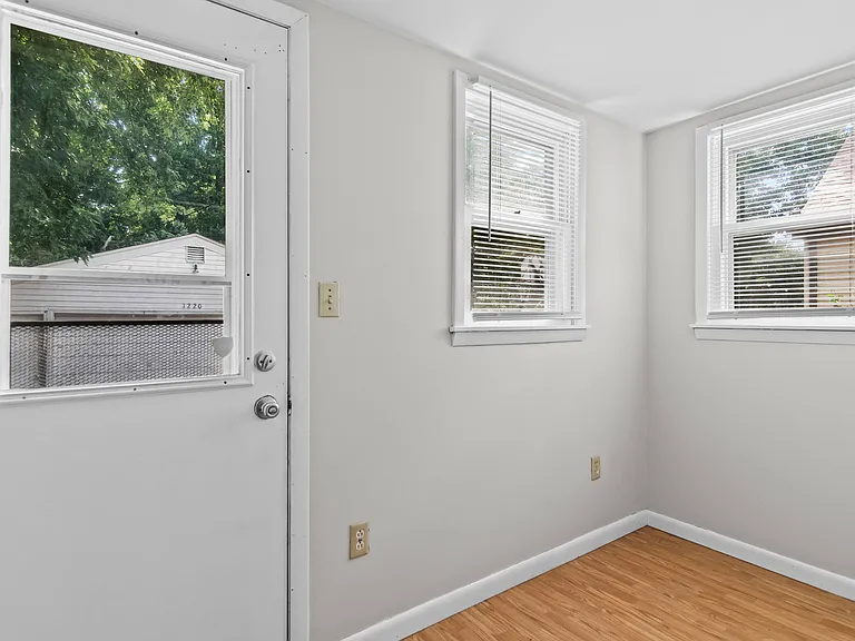 1220 N Bond St — Photo 13