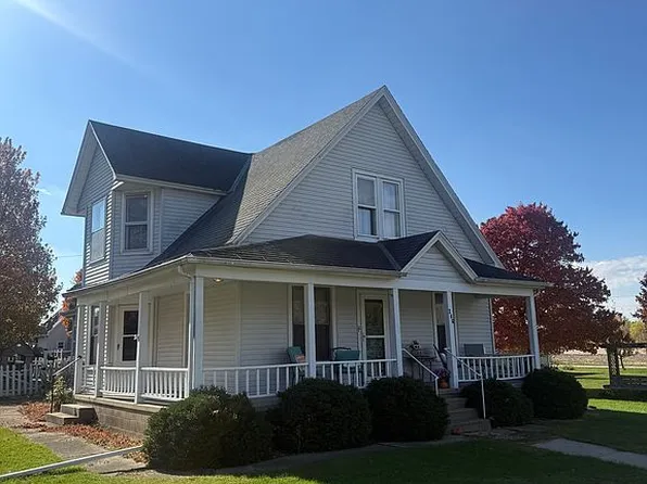 206 County Highway 1, Campus, IL 60920