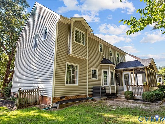 4th image of 10342 Brickerton Dr