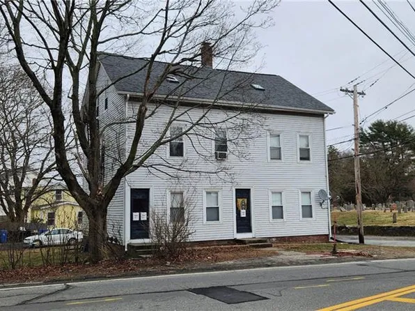 1531 Mendon Rd, Cumberland, RI 02864