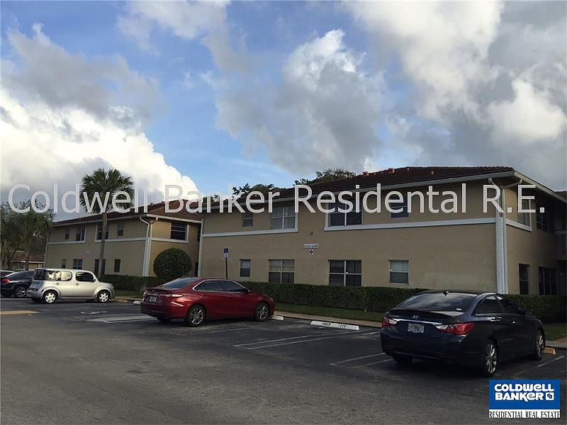 1st image of 10152 Twin Lakes Dr #12-G