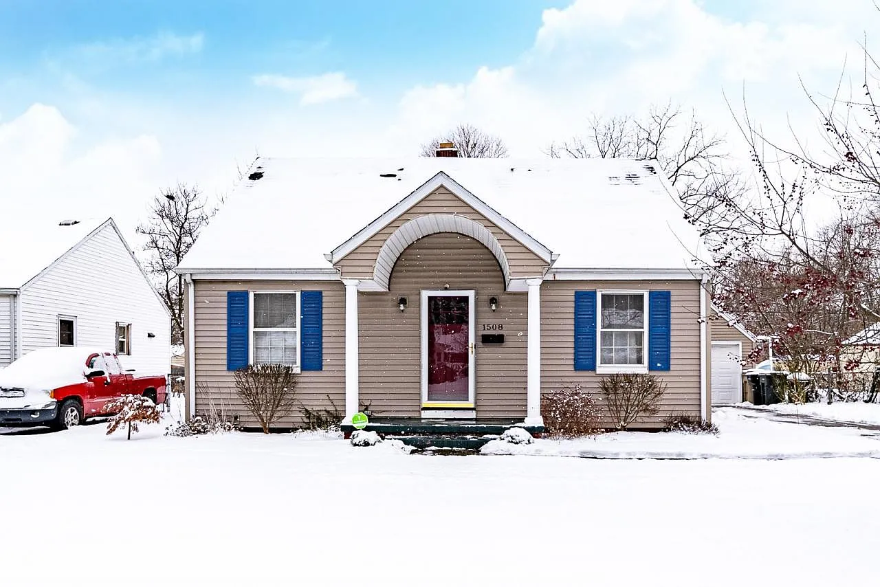 1508 College St photo 1