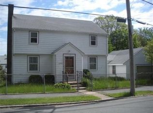 90 Garfield Ave, Lynn, MA 01905