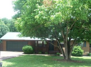 6528 Bay Circle Dr, Knoxville, TN 37918